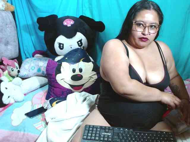AMARAA17 webcam
