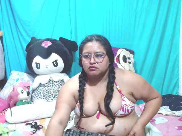 AMARAA17 webcam