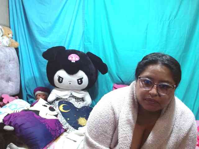 AMARAA17 webcam