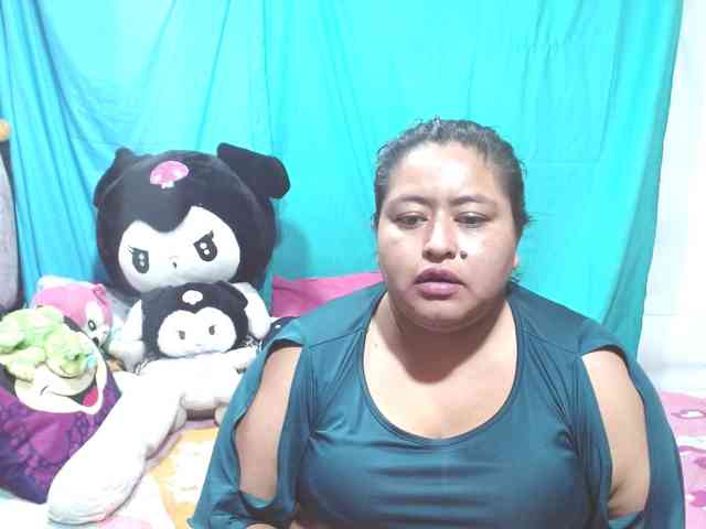 AMARAA17 webcam