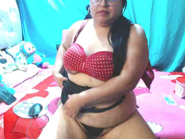 AMARAA17 webcam
