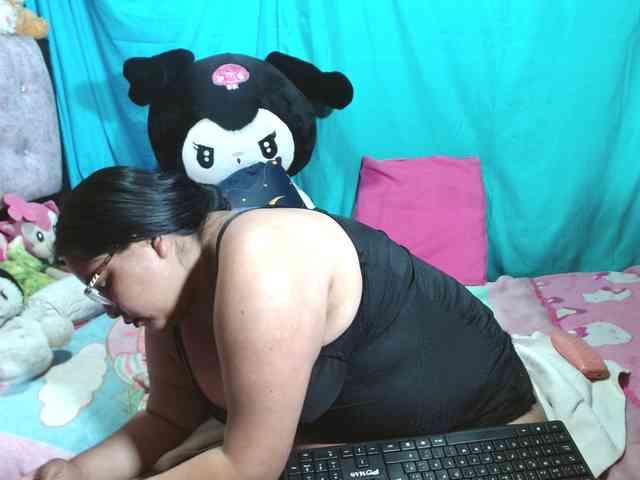 AMARAA17 webcam