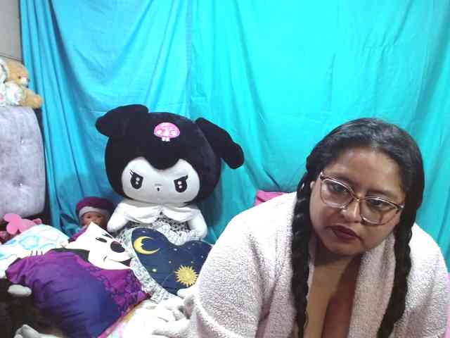 AMARAA17 webcam