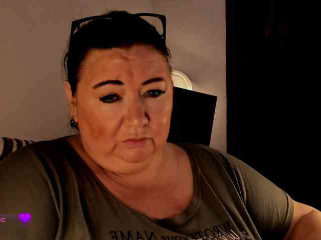 Alinahott1 webcam