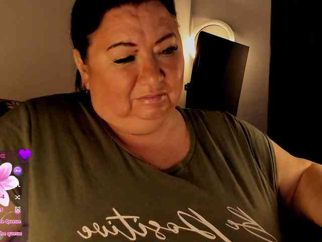 Alinahott1 webcam