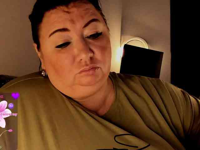 Alinahott1 webcam