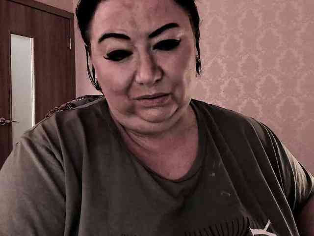 Alinahott1 Alinahott1