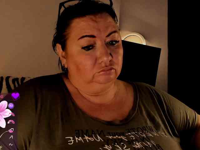 Alinahott1 webcam