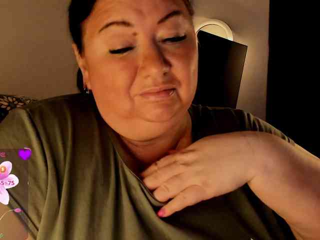 Alinahott1 webcam
