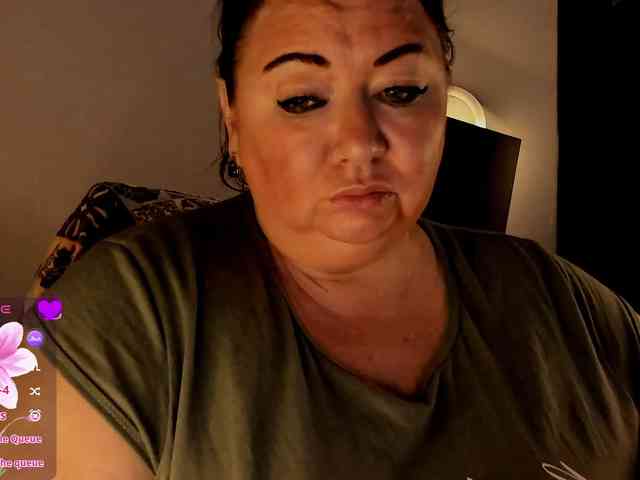 Alinahott1 webcam