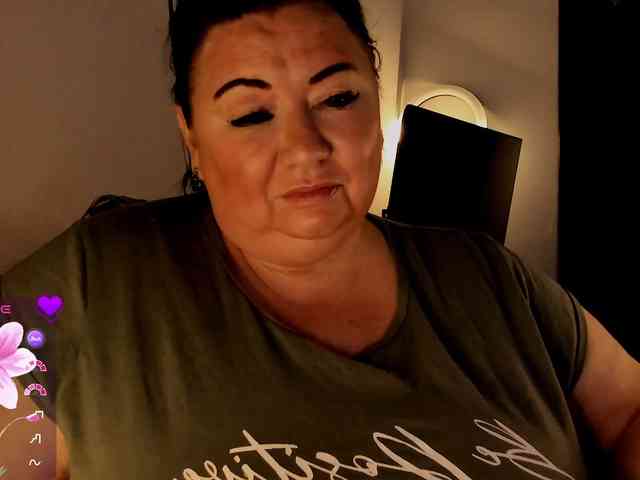 Alinahott1 webcam