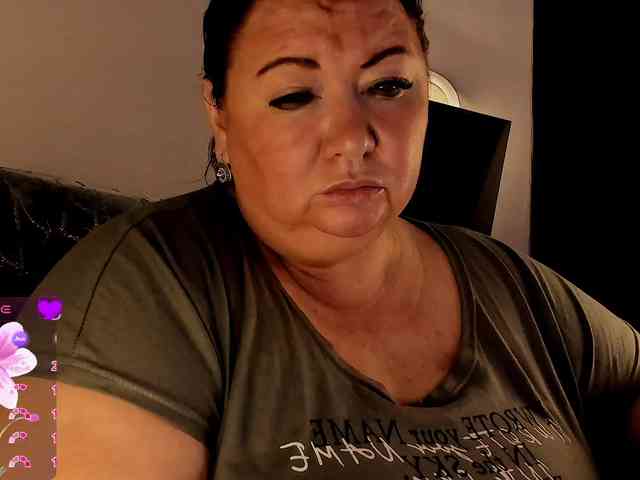 Alinahott1 webcam