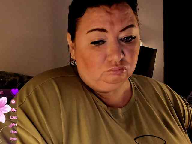 Alinahott1 webcam