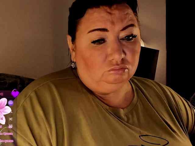 Alinahott1 webcam