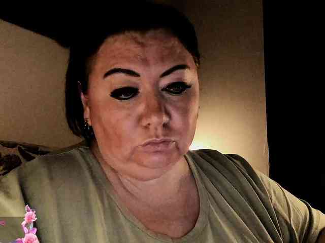 Alinahott1