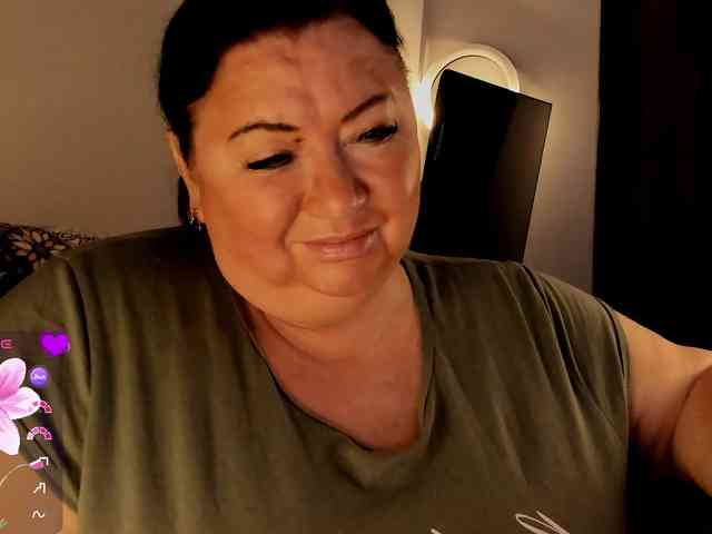 Alinahott1 webcam
