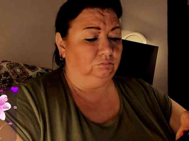 Alinahott1 webcam