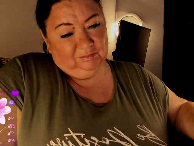 Alinahott1 webcam