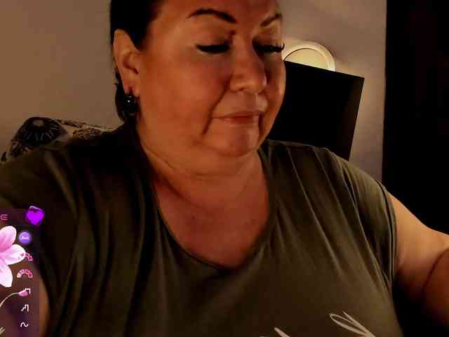 Alinahott1 webcam
