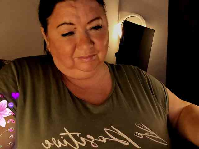 Alinahott1 webcam