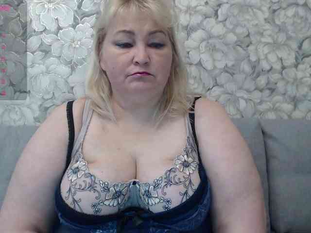 -Lady-X- webcam