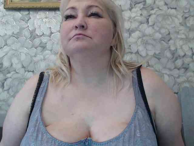 -Lady-X- webcam