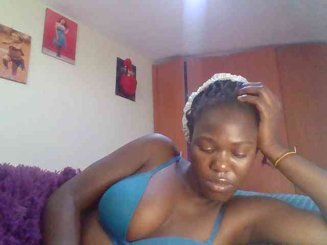 Sexxy-leila webcam