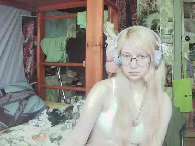 Модель: anadewitt