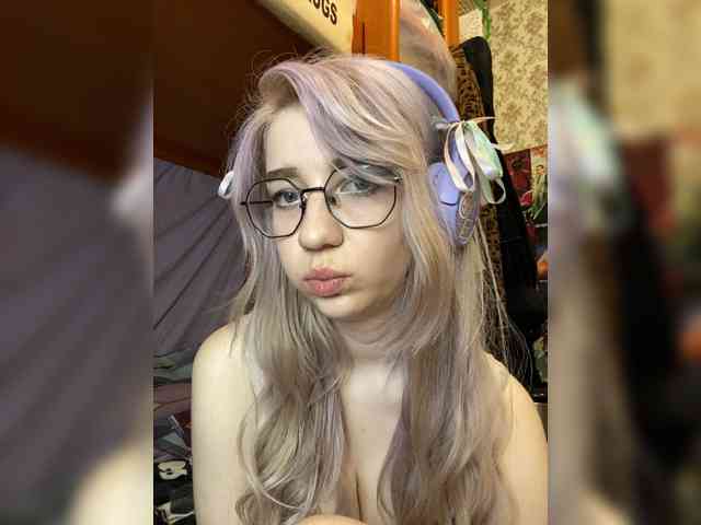 anadewitt Live Webcam on BongaCams