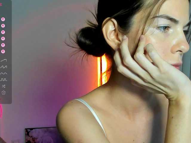 andrea-tasty's BongaCams show and profile