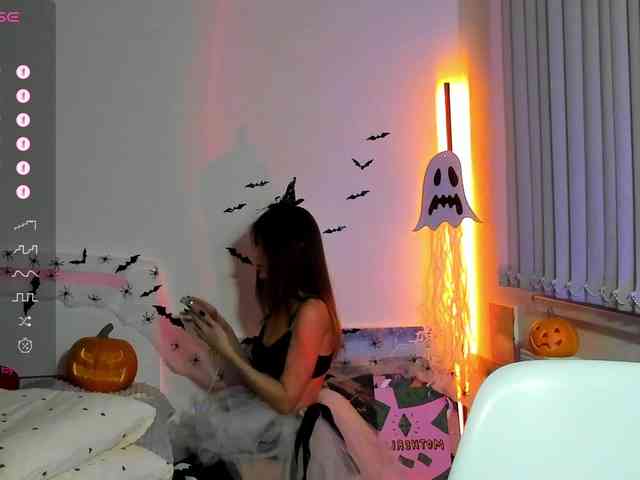 AndreaBlossom webcam