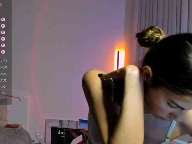 AndreaBlossom webcam