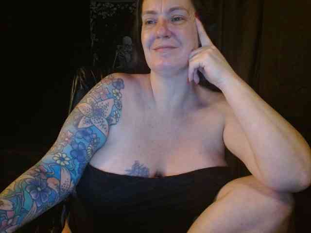 SimoneMoore webcam