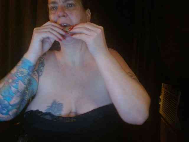 SimoneMoore webcam