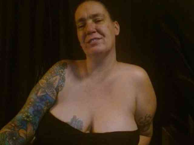 SimoneMoore bongacams