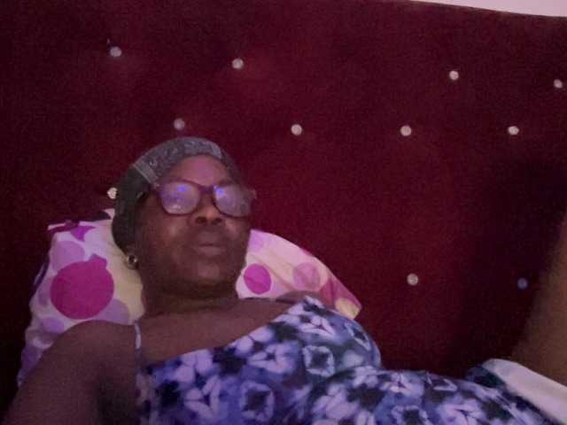 Sweetbellea's BongaCams show and profile