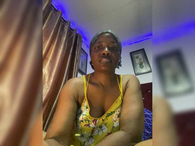 Sweetbellea's BongaCams show and profile