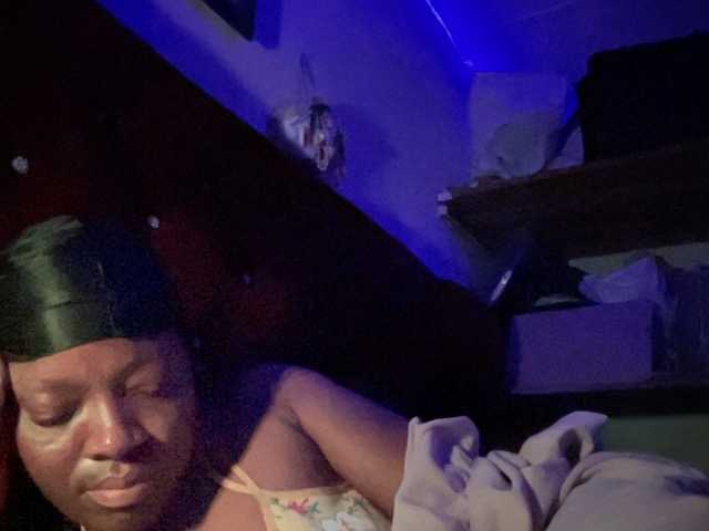 Sweetbellea's BongaCams show and profile