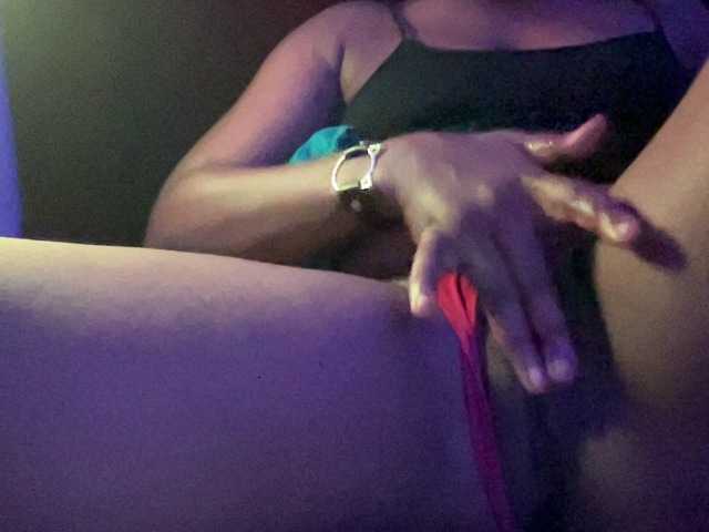 Sweetbellea's BongaCams show and profile