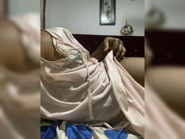 Sweetpussybelle webcam