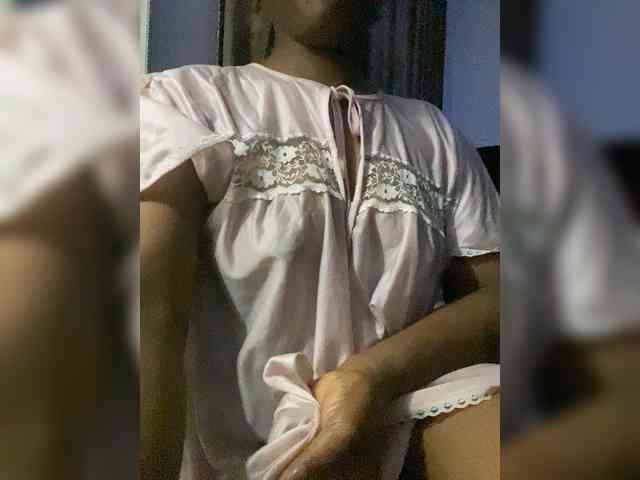 Sweetpussybelle webcam