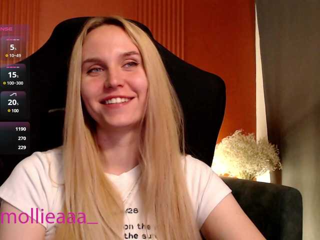 Molliea Live Webcam on BongaCams