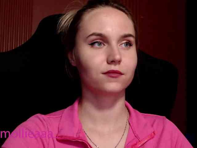 chat live sex Molliea