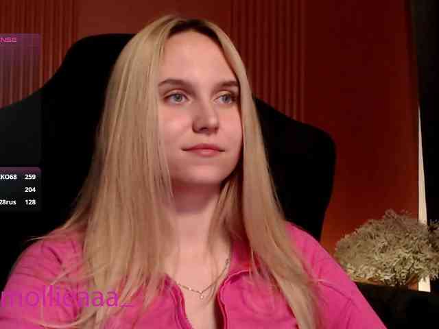 Molliea Live Webcam on BongaCams