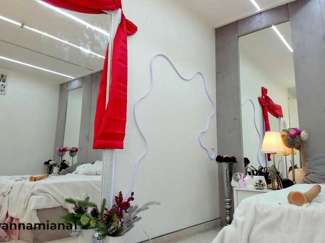 YannaMiana's BongaCams show and profile