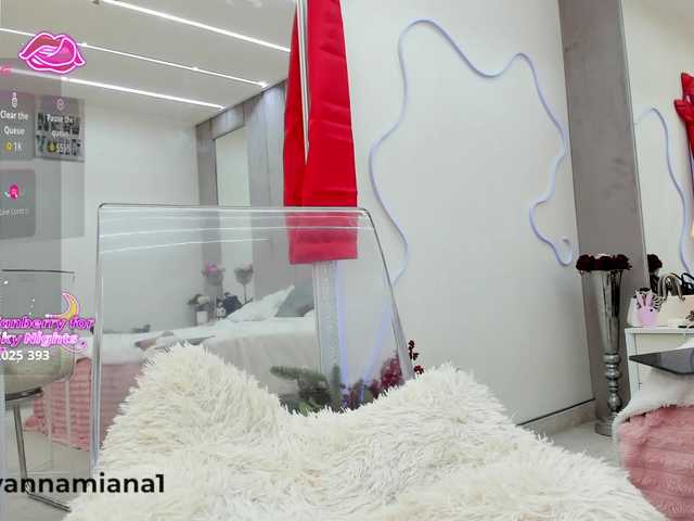 YannaMiana's BongaCams show and profile