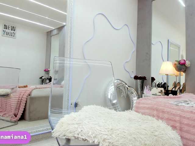 YannaMiana's BongaCams show and profile