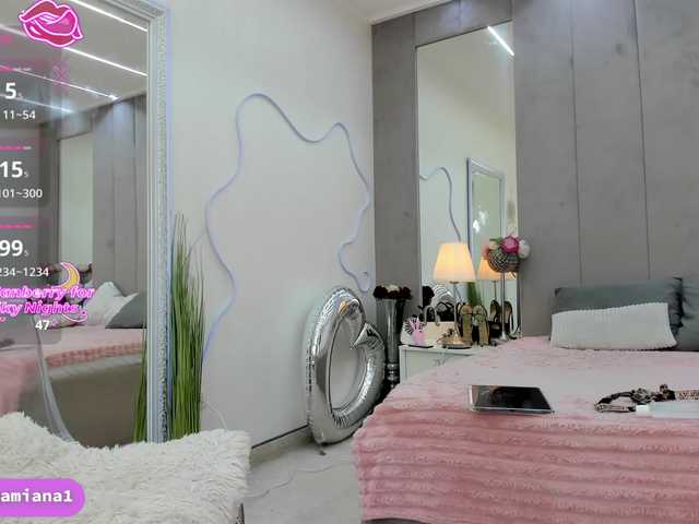  YannaMiana chat room