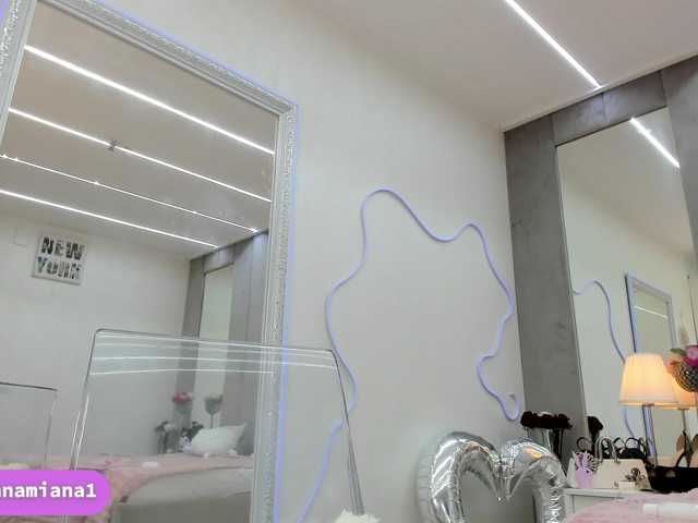 YannaMiana's BongaCams show and profile