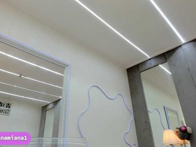 YannaMiana's BongaCams show and profile